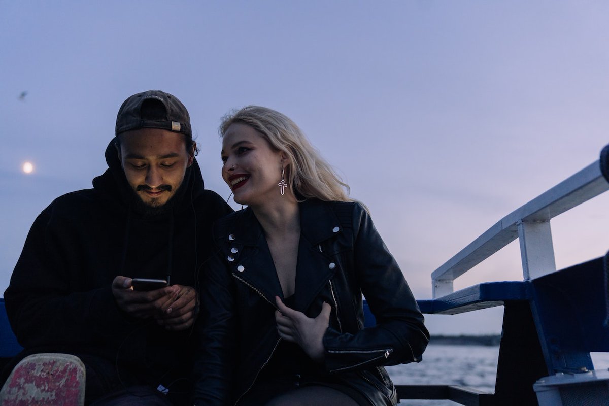 MaxisSoli's tweet photo. Happiness is like a butterfly. The more you chase her, the more she runs away. But if you turn your attention to other things, she comes and gently perches on your shoulder. #relationship #marriagetips #marriagehelp #relationshipproblemsolution #NewOrleans
Call at (404) 400-2434 https://t.co/CKZAUY3r9Q