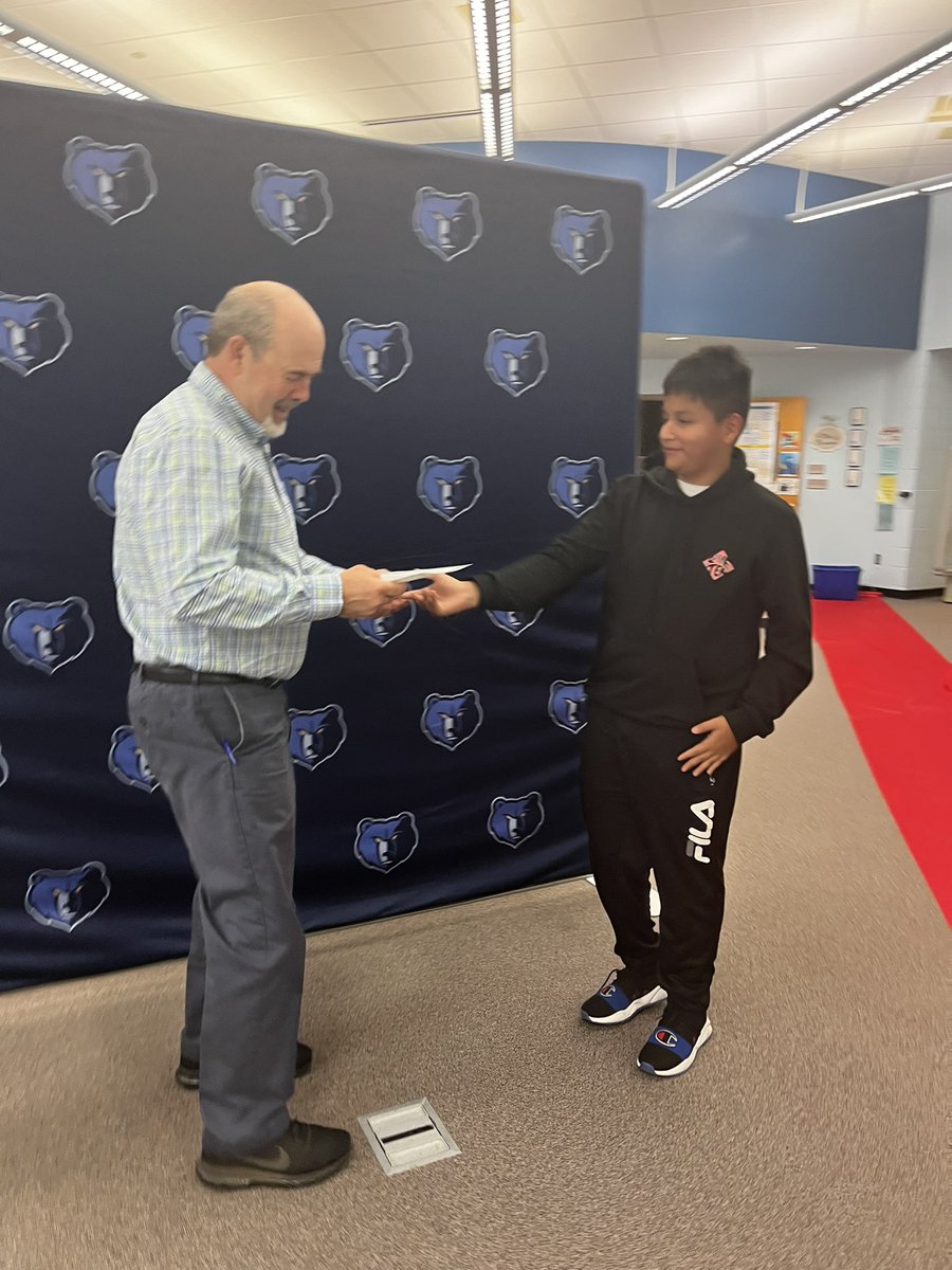 Elizabeth Mancilla tweet media