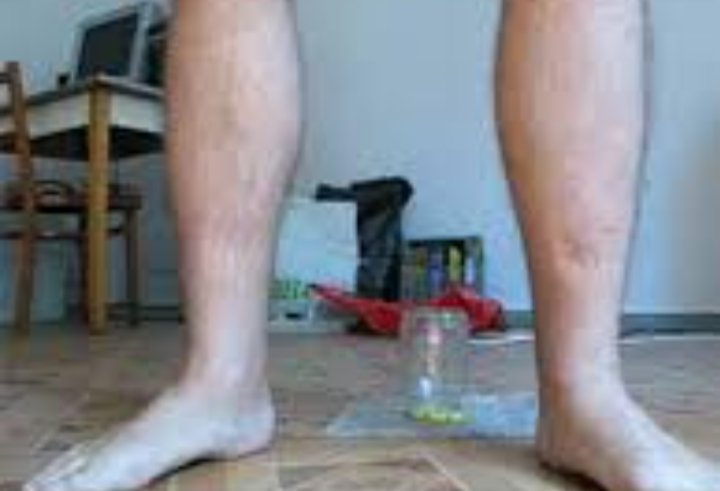 Diamond85553574's tweet photo. 1 man 1 jar not broken jar photo https://t.co/hxOycLZ3oC