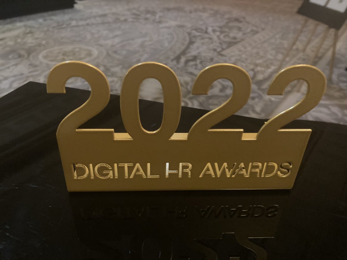 CClamouse's tweet photo. 🏆 #MyResume à nouveau primée !
Très fière de cette nomination aux #DigitalHRAwards qui confirme l’impact de #MyResume sur l’#inclusion et l’#égalitédeschances !
🙏 à toute l’équipe projet grâce à qui cette appli a pu voir le jour #innovationRH cc @ge_Pellissier @vilecerf https://t.co/LUpRjsR5az