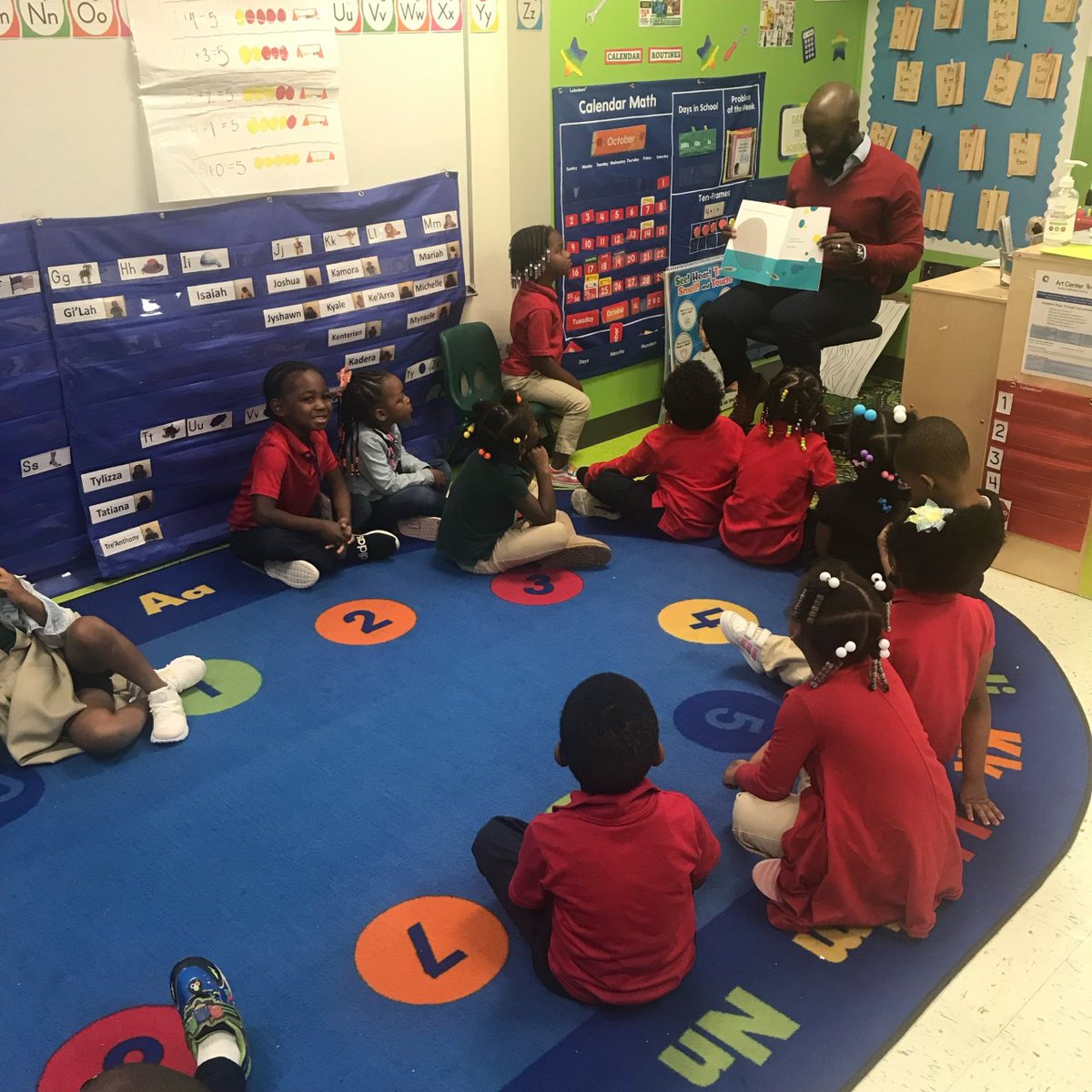 JosephJRhoads2's tweet photo. Rhoads welcomed our principal for a day, @chaunceylane partner at @Holland_Knight. Looked like a veteran! We truly appreciate your dedication to your home school. https://t.co/w9zvCSWrAc