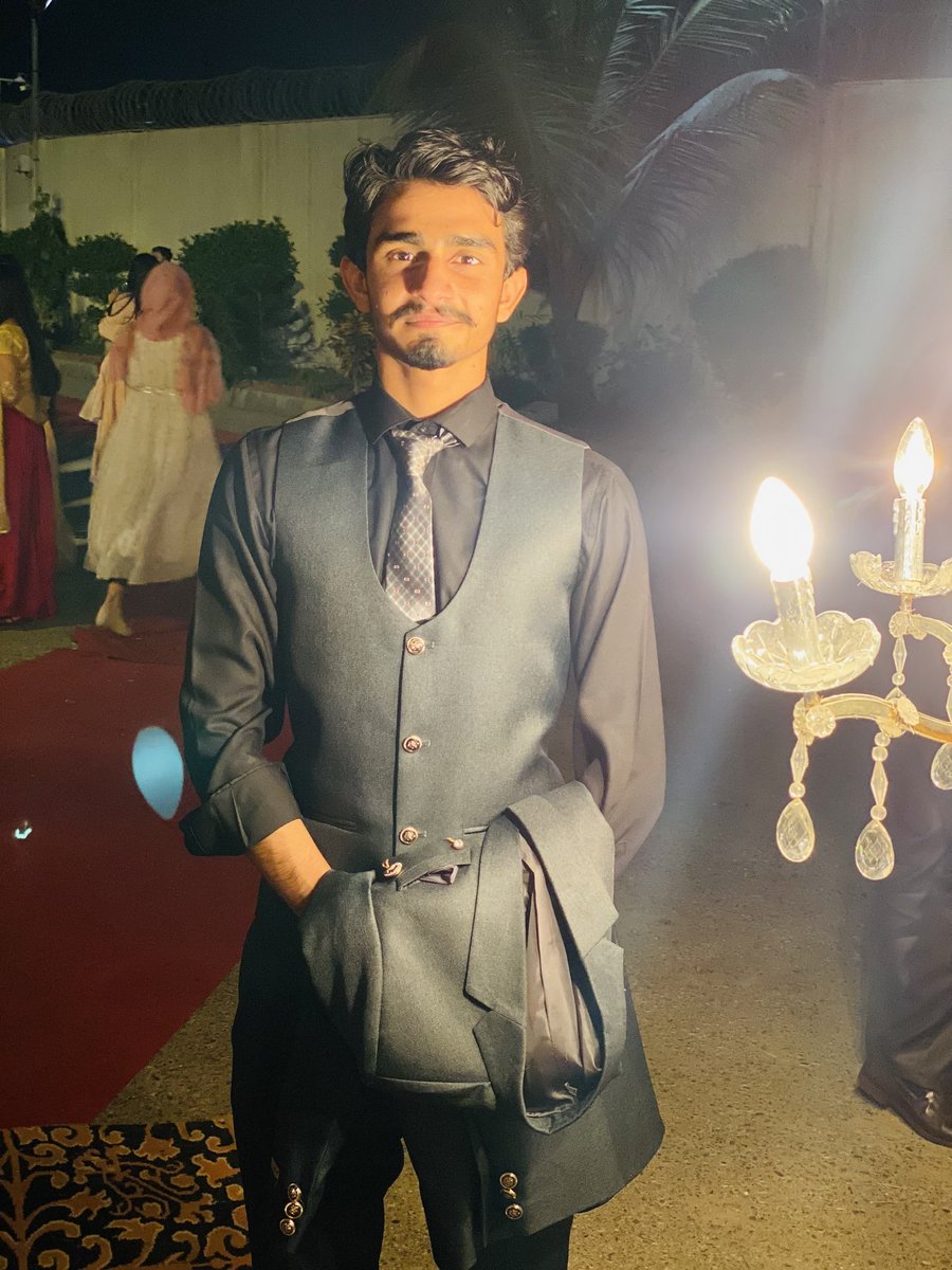 AliAbbasOffici6's tweet photo. Welcome party 2k22
#buhs
#bahriauniversity https://t.co/tVBtVofsro