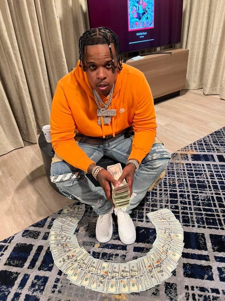 official2tymes's tweet photo. If u ain’t gat no cash that’s yo fault 🤷🏽‍♂️ https://t.co/e72Jh1mKA0
