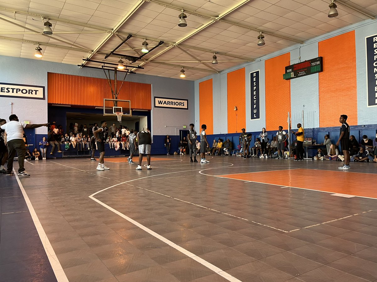 MsPingel's tweet photo. @LakelandSchool and @WestportAcad01 came together today for the ultimate PD. Little bit of basketball and game time snacks… and a whole lot of collaboration! What could be better? @BaltCitySchools #Live5 #Westport225 #Lakeland12 https://t.co/up3cvqA13z