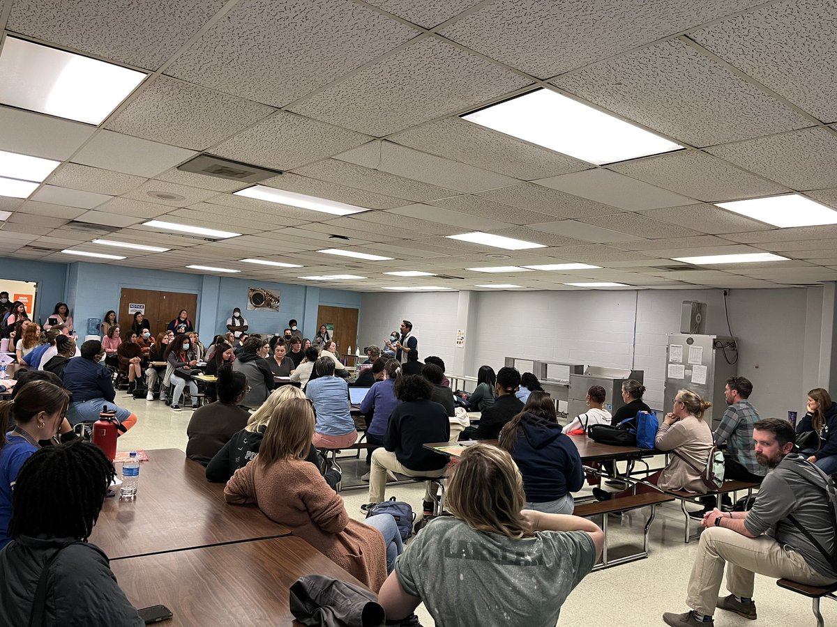 MsPingel's tweet photo. @LakelandSchool and @WestportAcad01 came together today for the ultimate PD. Little bit of basketball and game time snacks… and a whole lot of collaboration! What could be better? @BaltCitySchools #Live5 #Westport225 #Lakeland12 https://t.co/up3cvqA13z