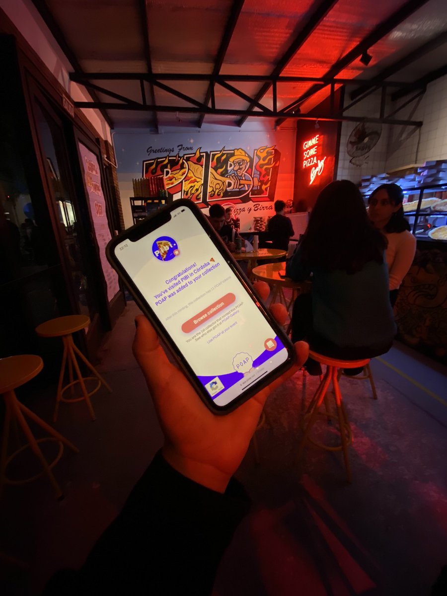 lucas_uema's tweet photo. Collected a cool @poapxyz last night while enjoying a NYC style pizza. 

Thanks @GINMETAVERSE for creating the drop on @beweedotme 🌈 https://t.co/U2tDVpySwh