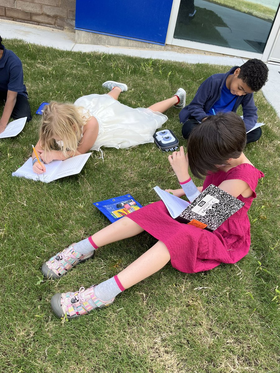 Chbarker1221's tweet photo. Investigating the temperature, humidity, and cloud coverage for 3 days. My students enjoyed collecting data in their Sky Notebooks! Meteorologist in training! @ForestLakeEagle @Bjackson_FLE @TWilliamsFLE @misshayward_usc @Davis_FLE https://t.co/qaNOZ9doQP