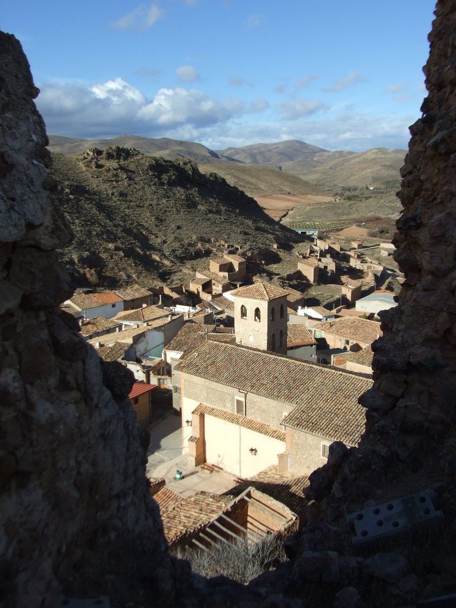 joreate's tweet photo. ARANDIGA desde su castillo.

Lo conoces??

JORÉATE POR ARAGÓN https://t.co/kJ9hxyxSq4