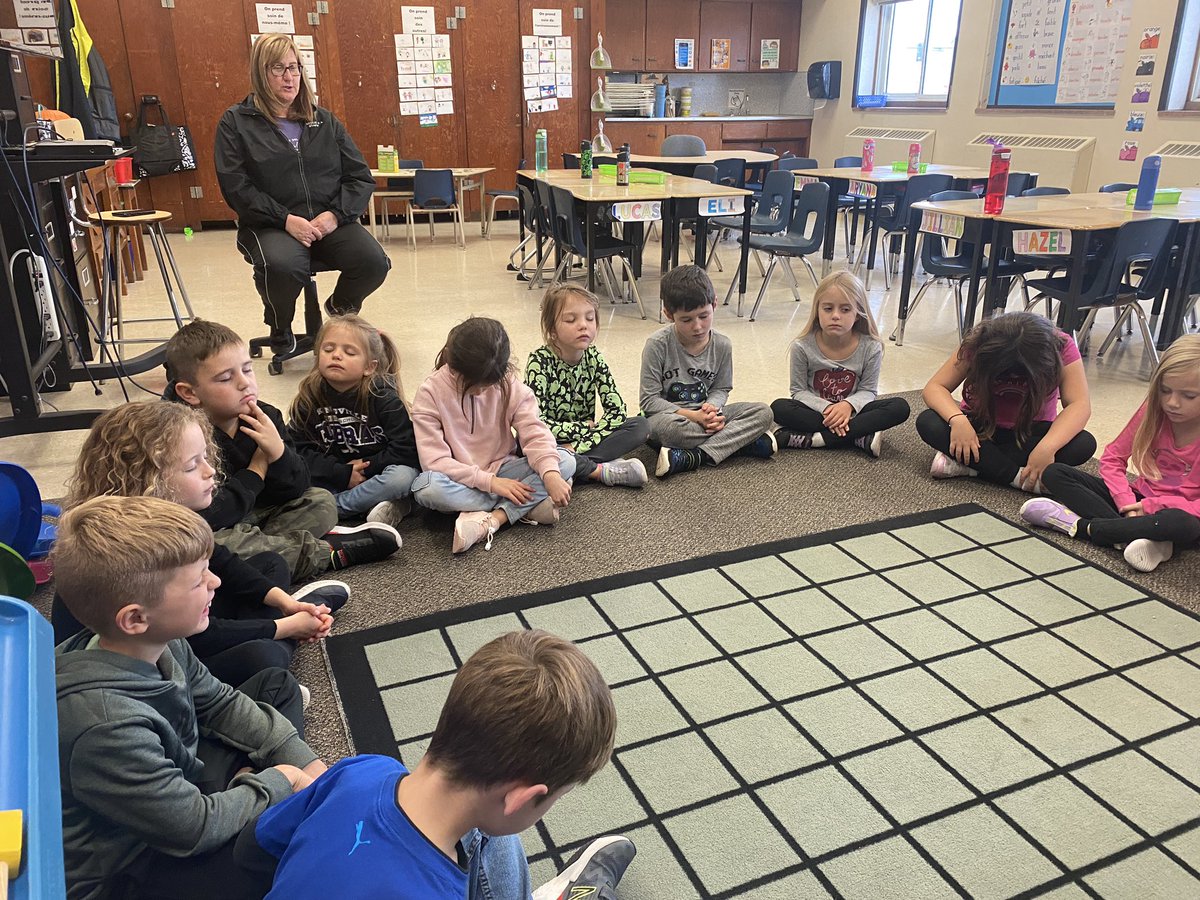 Gr 1 <a href="/KingsvilleCobra/">Kingsville Cobras</a> Mindfulness of Thought. Feel your breath. Raise your hand when you have a thought, notice your breath again. What thoughts did we have? My Mom, pets, playing, movies, scary dreams… We can observe our thoughts. <a href="/gecdsbpro/">GECDSB PR</a>