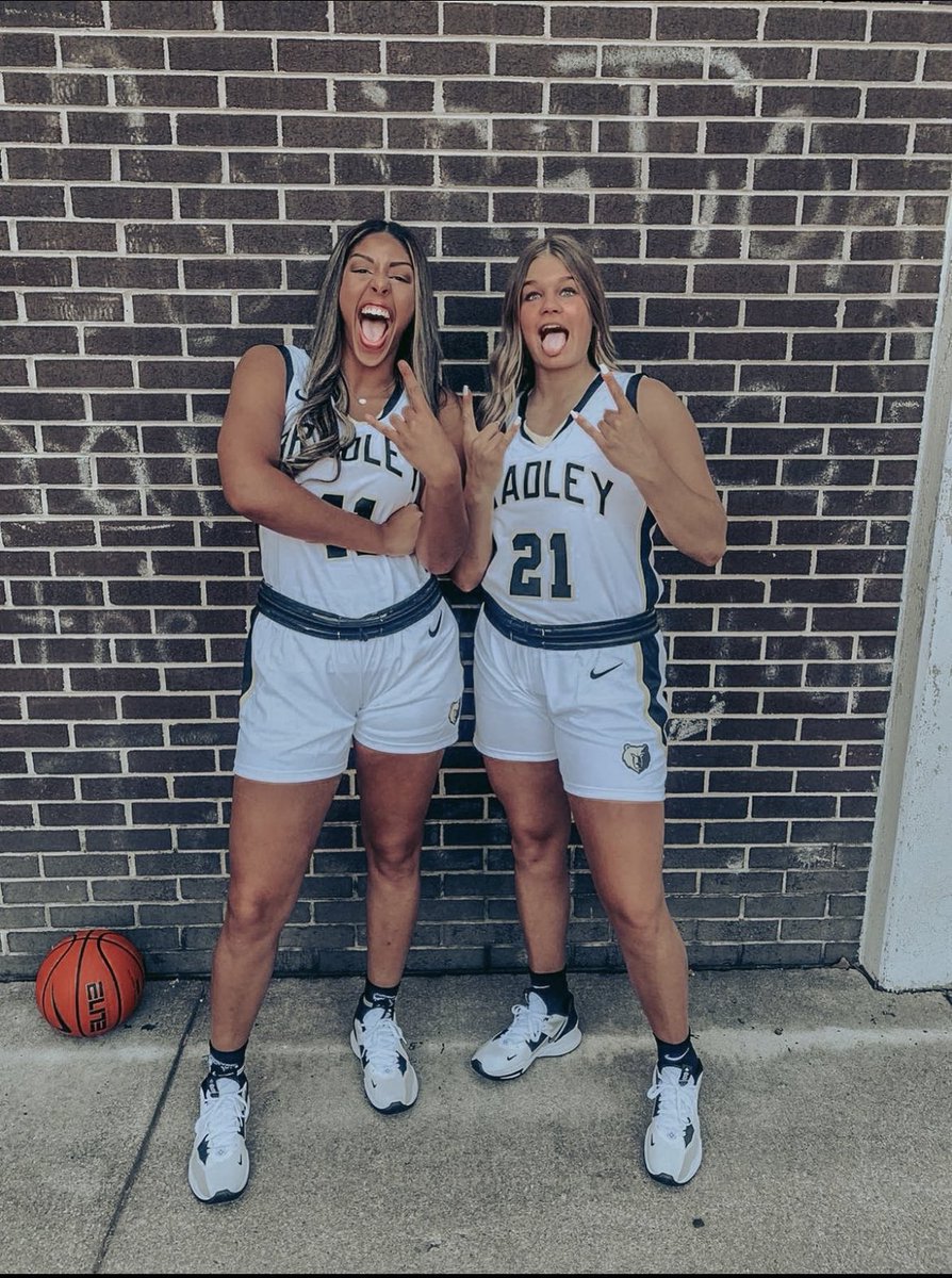 francis_shamiya's tweet photo. how me & erika feel about senior szn🥹🥹 #bearettesbearettes #year4 #bittersweet #lastride #bestie #ringszn @BC_Bearettes @Erika__swick https://t.co/pKt3Lq9uuB