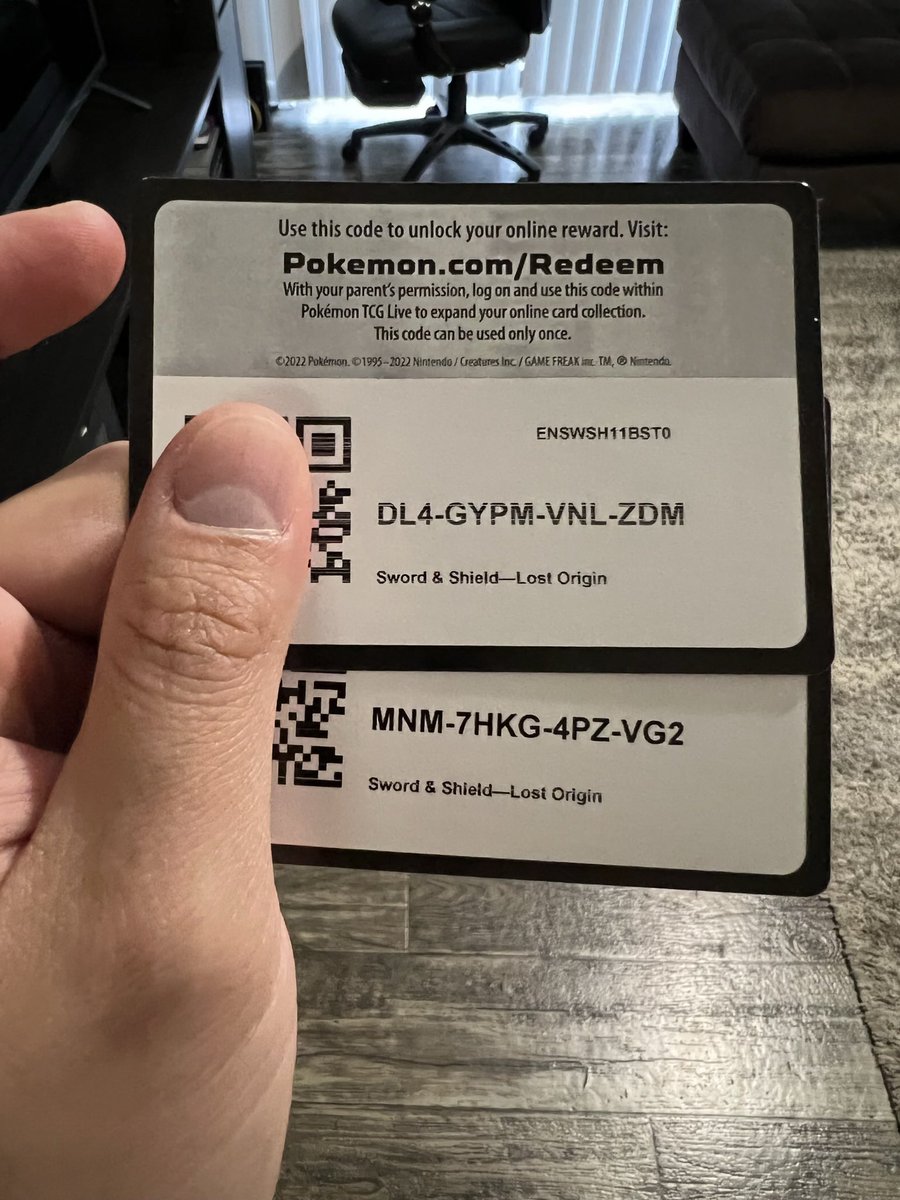 ArticJC1's tweet image. FREE CODES OF THE DAY! POST YOUR HITS #PokemonTCG #CodeCards