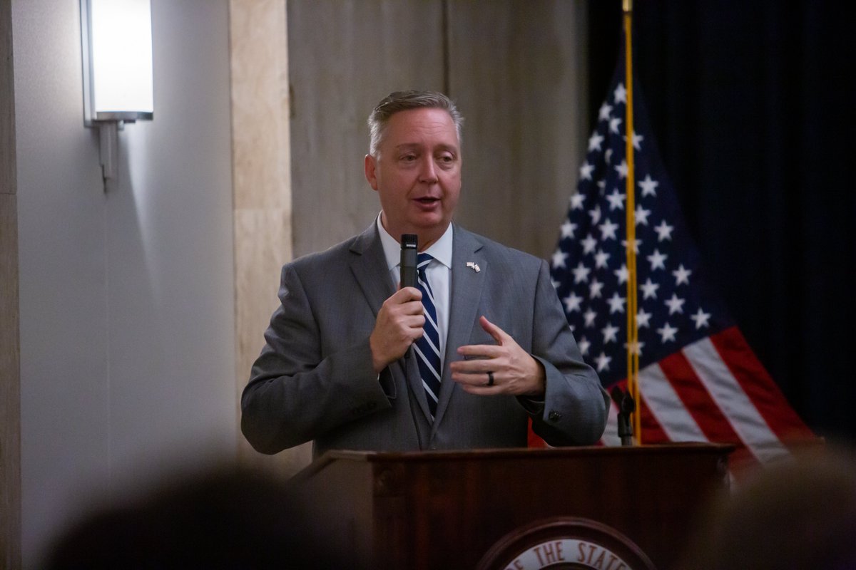 ArizonaDOA tweet media