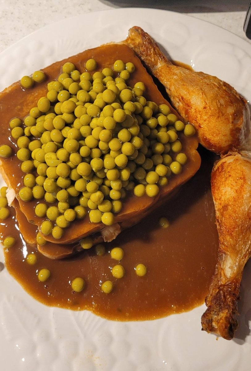 gerrypoutine's tweet photo. Seuls les vrais peuvent dire pour qui ce souper est son préféré. #hotchicken #pilons https://t.co/HOlTNBwHna