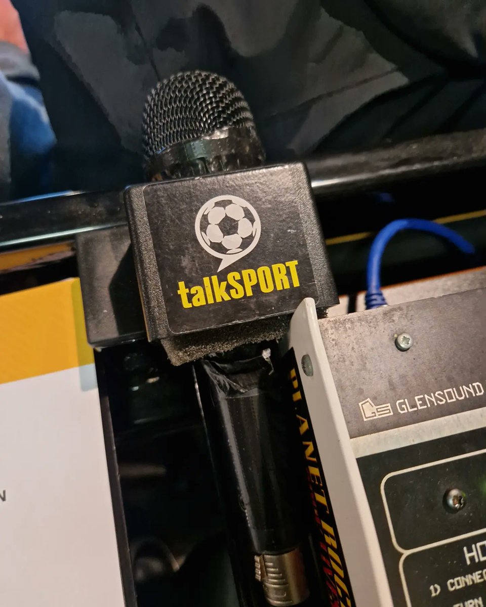 A9Mac's tweet photo. Absolute pleasure working alongside @talkdants on @talkSPORT tonight covering the @EFL @PapaJohnsTrophy tie @CambridgeUtdFC vs @IpswichTown🎙
#football #talksport #cufc #itfc #papajohntrophy #cocomms
#wearlondon #je3foundation https://t.co/PlvGiIEYOv