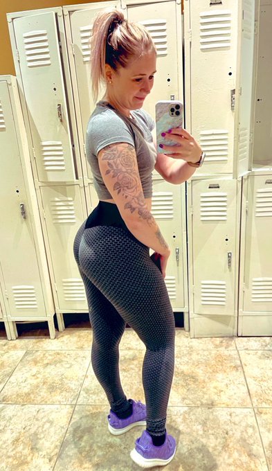 Gym time 🏋️&zwj;♀️ https://t.co/FZBnN1dnvQ