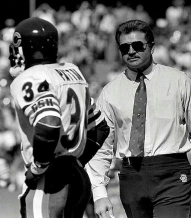 paytonsun's tweet photo. Happy Birthday to Da Coach! 🐻⬇️ #Bears https://t.co/TtfaOWuciB
