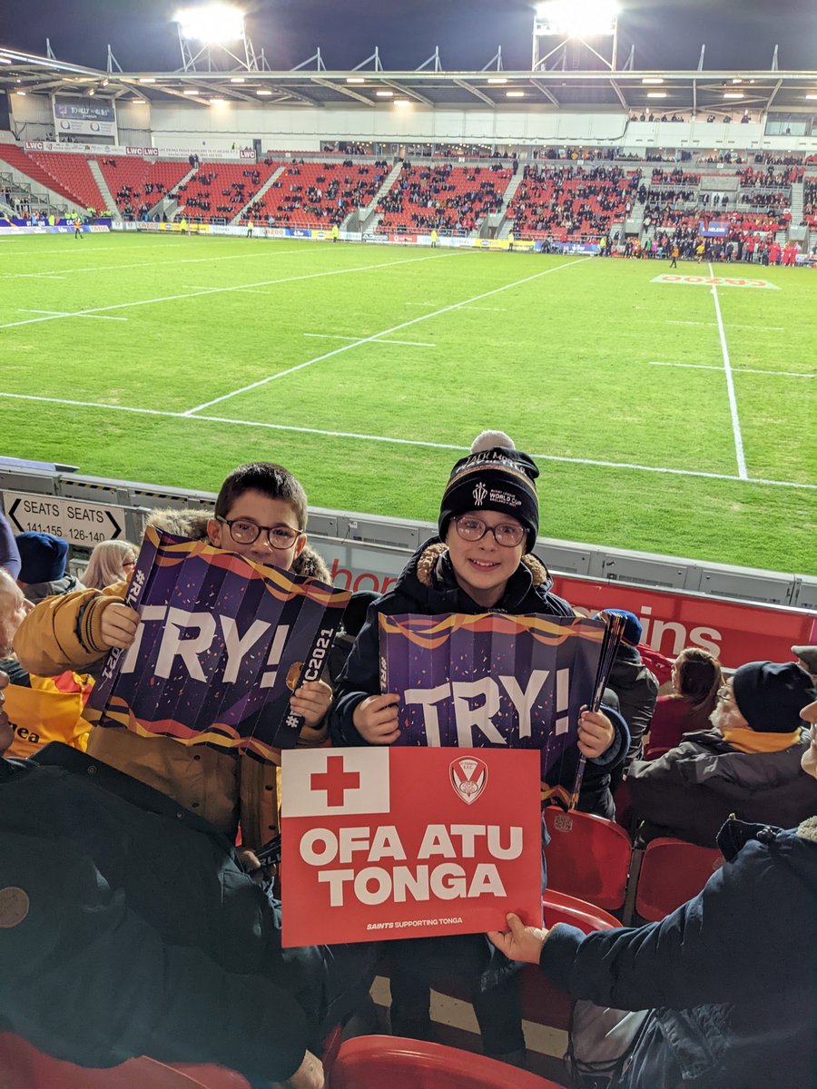 Madrunners1's tweet photo. A fabulous night at the @RLWC2021 game Tonga V PNG with @MadRunners and @StreetGames for our #MadRunners Minis and Teens!
#Inspiration2022
#Thisisrealimpact #RLWC2021 https://t.co/3cwQc2Mn6c
