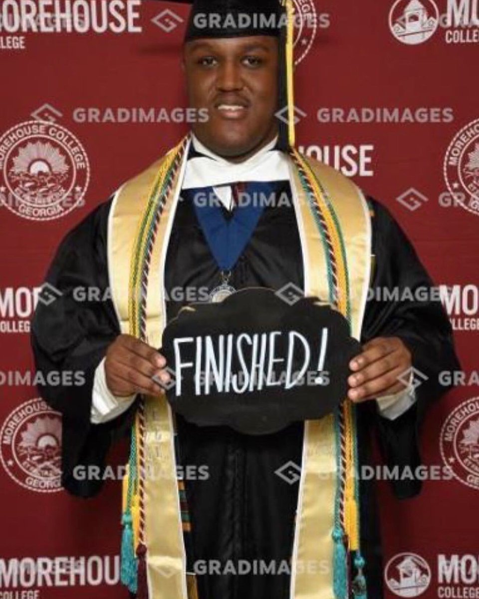 ErnestQAddison's tweet photo. Morehouse College Class of 2022 #graduationdump #morehouseman https://t.co/DRSTxxgg1y