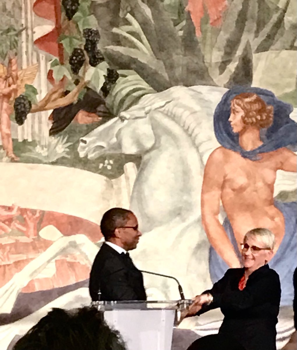 AnetteRey's tweet photo. Un grand honneur de partager le bonheur de @Mercedes_Erra qui franchit la porte de #commandeur #legiondhonneur remise par @PapNdiaye au @PPDoree Merci pour ton humanisme, ton énergie et ton engagement ! #inclusion #diversite #alterite #sororite #education https://t.co/OmiHpLkIRs