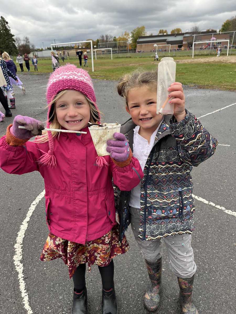 Father Shea’s message today was that “happiness comes from being unselfish.” Well these two girls left church and instead of playing at recess they decided to clean the yard. Look at those smiles! Thanks <a href="/Teacheramy75/">Amy Latham</a> for capturing this kind act. <a href="/alcdsb_olmc/">Our Lady Mt Carmel</a>