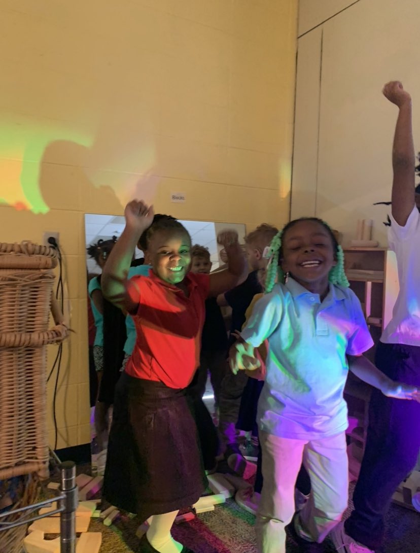 _Ms_Meredith's tweet photo. We have had so much fun exploring color this quarter! Here is a peak into our color party before break 🌈🎨 https://t.co/7jGIbFXM5W
