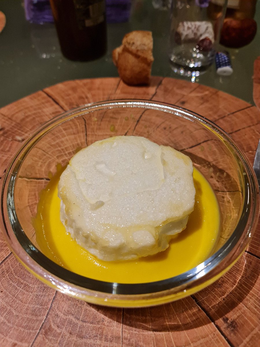 RoiKub's tweet photo. Premier #MardiPatisserie
L'île flottante du #programmementor de @Chef_Etchebest https://t.co/weOUZGC0pV