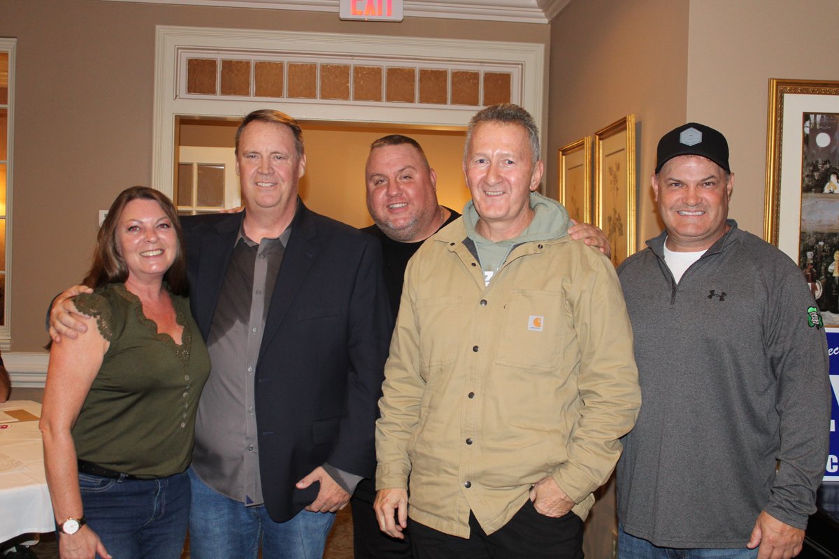 Lyons4ward4's tweet photo. Thank you to everyone who came to help launch my campaign for a seat in the Ward 4 City Council in Quincy. I look forward to meeting and listening to as many West and South Quincy residents as I can. #lyons4ward4 #QuincyMa #mapoli #Qpoli #IBEW #QDCC #QuincyPoli @CityofQuincy https://t.co/DAnU1MQeVD
