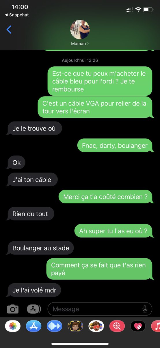 mister_gemeaux's tweet photo. J’ai demandé à ma mère de m’acheter un câble regardez ce qu’elle m’a sorti 😭 https://t.co/4RJkjyEbuW