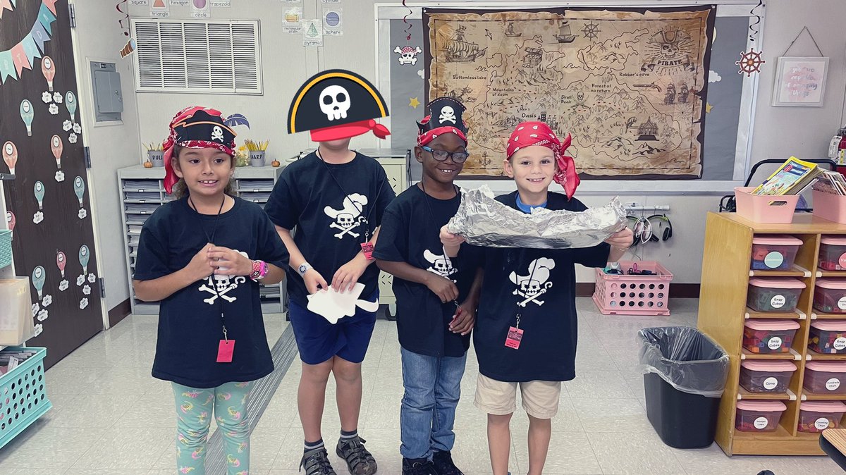 MsMacri3's tweet photo. Yo Ho Ho….It’s a Pirate’s Life for these Dolphins! A mighty good Pirate Day for these mates! 🏴‍☠️ 🚤 @LaurelOakElem https://t.co/yNWNqwTVfV