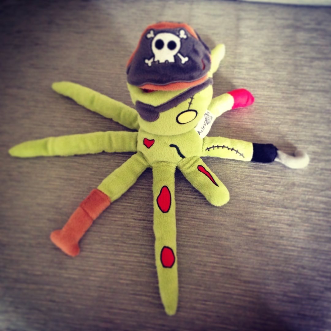 Animazombs's tweet photo. Two alternative designs for Edgar, along with pics of the final factory version!
.
.
.
#zombie #octopus #animazombs #plush #softtoy #design #pirate #piratelife https://t.co/pcwFKLTeel