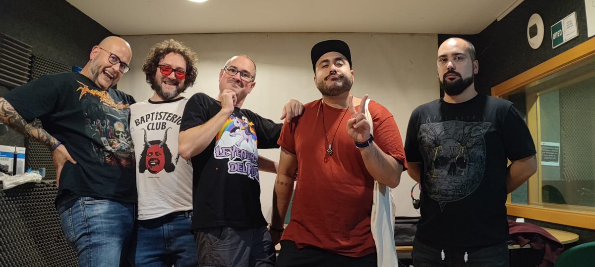 metal_pod's tweet photo. 5x04 PROGRAMA 50: Angelus Apatrida, God is an astronaut, Gigatron, AWS y Karma to burn

¡Qué maravilla! ¡Celebramos el programa número 50!

Con la inestimable colaboración de @BaronTresbirras, @fresquer, @Sorkaman y @Caarmaax 

Ivoox (y en Google pódcasts)
https://t.co/FiVxSXFadF https://t.co/IuCDN1BE1w