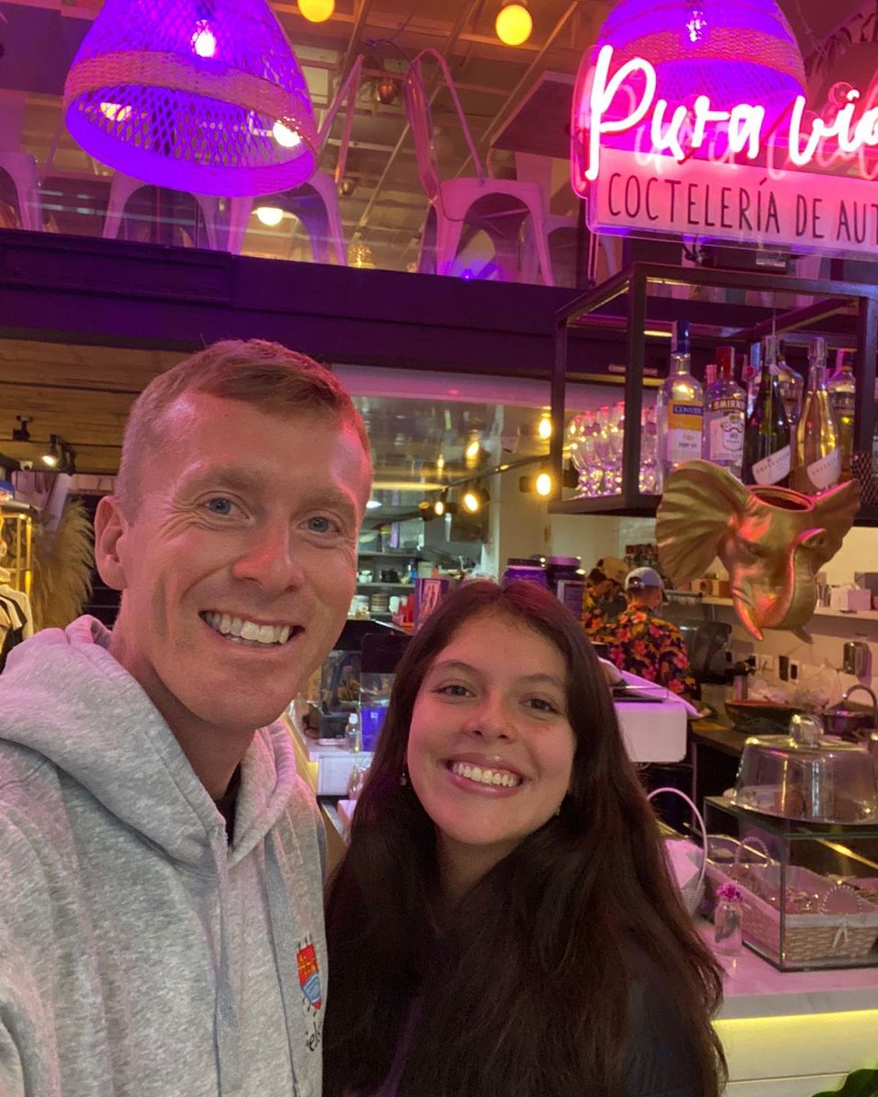 Nearing the end of our trip across SEA &amp; Latin America. What better way to end our visits than @ the Anglo in Bogota!

Huge thanks 2 everyone involved in making todays meetings &amp; presentation happen. 

Also great catching up w/ the Secretary of our Global Ambassadors, Vale!
🇨🇴 🇬🇧