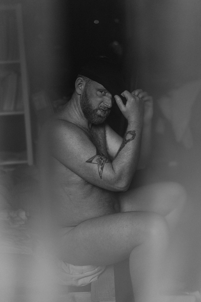 Mask. On. Off. 2022. 
<a href="/LeeSayersDesign/">Lee Sayers</a> #malenude #monochrome #gayphotographer #gaytravel #homoerotic #instagay