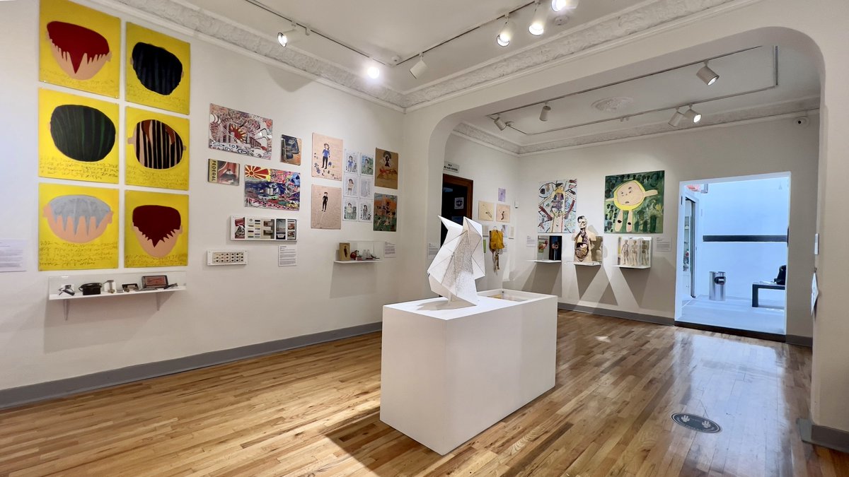 Te esperamos mañana a partir de las 10:00 am para que disfrutes de nuestra exposición "Desde Adentro" y conozcas obras únicas de pacientes psiquiátricos en reclusión.

Te esperamos en el MODO.
📍Colima #145, Roma Norte