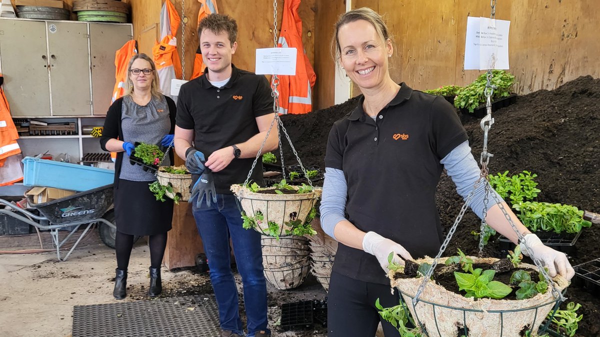 Last week our SBS Nelson team responded to the council’s call for volunteers to help prepare the hanging baskets that are displayed down the main street over summer. Amazing work team! #proudtosupport #bankwithheart #volunteering #community