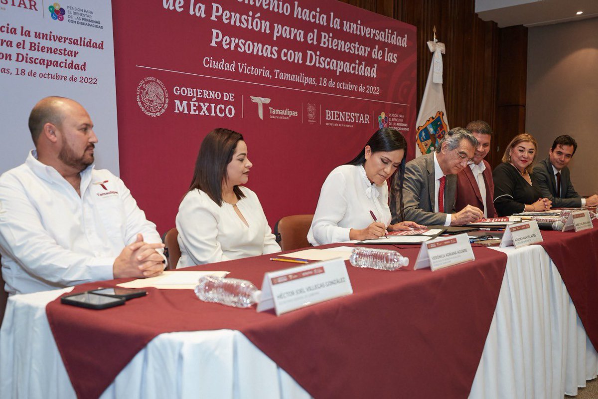 Refrendando su compromiso hecho con las personas con discapacidad, el Gobernador Américo Villarreal Anaya participó en la Firma de Convenio Hacia la Universalidad de la Pensión para el Bienestar de las Personas con Discapacidad, un logro histórico para #Tamaulipas.