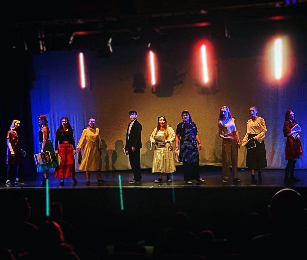 HSFPerform's tweet image. 🎃 WELCOME TO HORRORWOOD; SHOW ONE ✅
What this lot have achieved in just under 4 weeks is astounding! The audience were full of praise as the left this evening! 🤩🙌🏼
‼️ Only 2 shows left tomorrow! ‼️

ticketsource.co.uk/hsfperforminga…