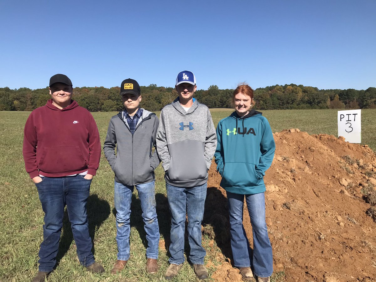 LivingstonFFA's tweet photo. Yesterday, the Livingston FFA Land Judging team of Owen Johnson, Carson White, Emmitt Gunnels, and Elyza Nelson placed 7th out of 12 teams at the State Land Judging CDE held at Lone Oaks Farm in Middleton, TN.  Carson White was the high scorer for LA with 293 points out of 400. https://t.co/Bo2q4kdH7n