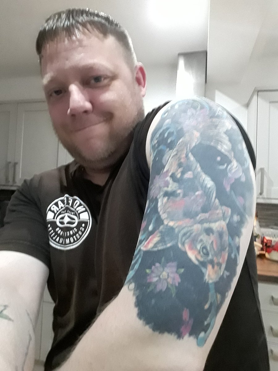 StewartTrance's tweet photo. My Koi Carp Midnight Theme Fish absolutely killed getting this tattoo done but its finally finished and looking awesome tell me what you think my Twitter family 😊😊 #Koi #tattooart #japanesefish https://t.co/YrN8pNPFec