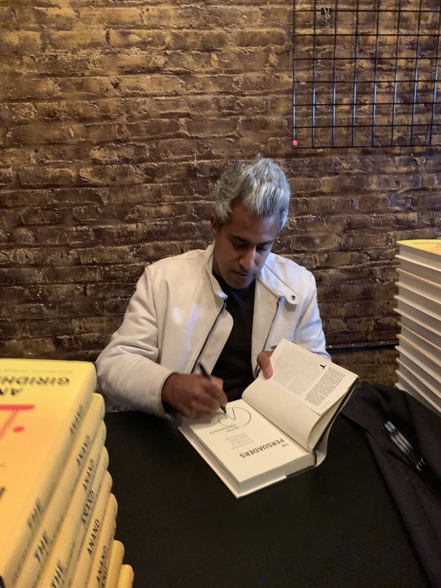 At Anand Giridharadas’s book launch in Brooklyn. The Persuaders, we have to work with people unlike us and persuade them to change their minds if democracy is to deepen rather than frayed in these tumultuous times. Out today!