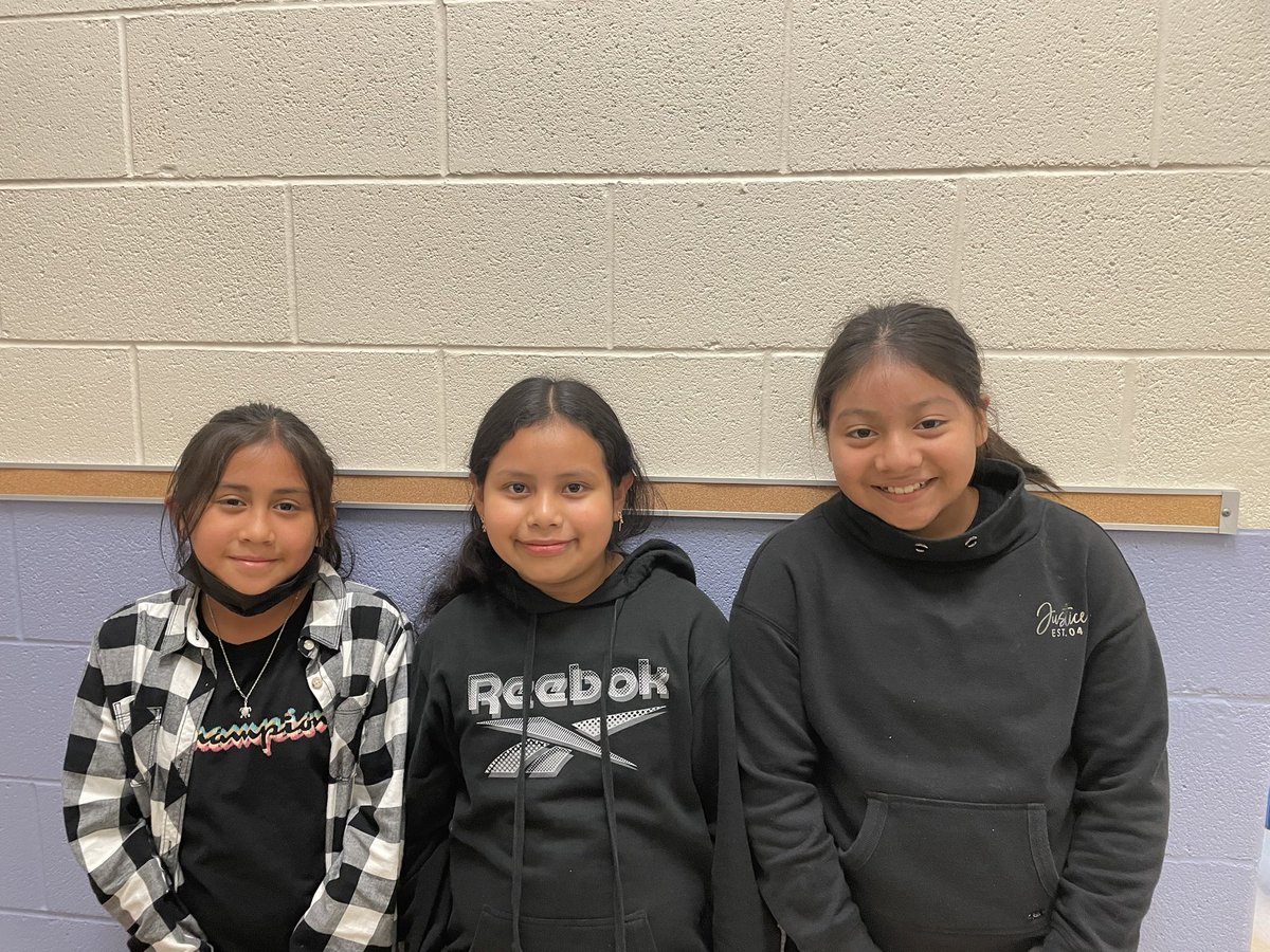 MsSherman5th's tweet photo. @WakelonES 4th graders uniting against bullying by twinning today! #BullyingPreventionMonth https://t.co/T5vnxyzksl