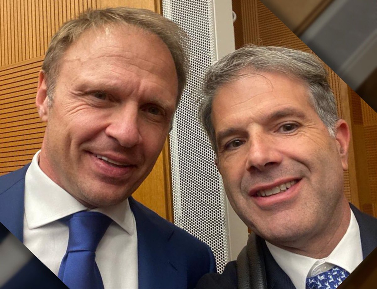 F_Ciancitto's tweet photo. 𝐅𝐫𝐚𝐧𝐜𝐞𝐬𝐜𝐨 𝐋𝐨𝐥𝐥𝐨𝐛𝐫𝐢𝐠𝐢𝐝𝐚 𝐞̀ 𝐢𝐥 𝐧𝐨𝐬𝐭𝐫𝐨 𝐜𝐚𝐩𝐨𝐠𝐫𝐮𝐩𝐩𝐨 𝐚𝐥𝐥𝐚 𝐂𝐚𝐦𝐞𝐫𝐚.
è una persona perbene determinata e capace.
L’elezione è la messa a punto, passaggio per passaggio,del cambiamento che vogliamo dare all’Italia e ai nostri territori. https://t.co/GqzC7eLhPt