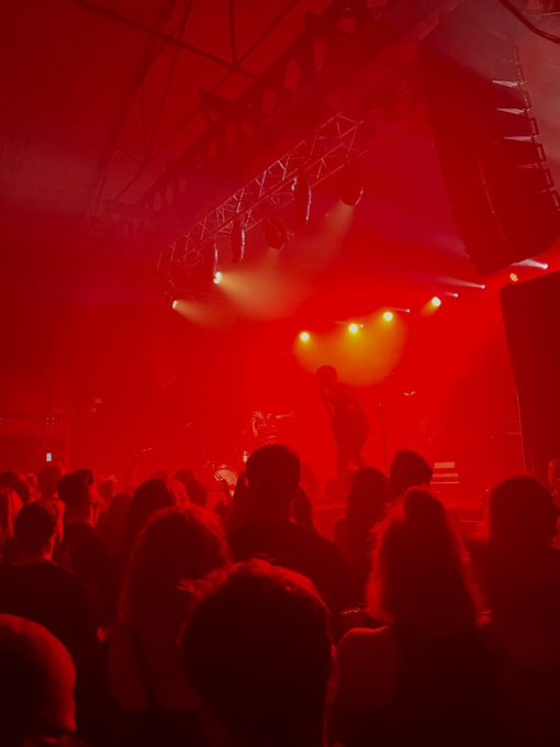 Meet you in the twerkle pit https://t.co/E31jottvjT