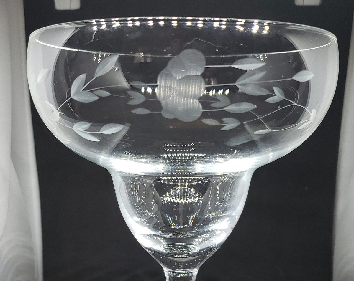 AlexanderNechy1's tweet image. Vintage Princess House Clear Margarita/Daiquiri Glass Featuring Heritage Etched Pattern
 #Featuring #EtchedPattern #ClearMargaritadaiquiri #Vintage #PrincessHouse #AtticEsoterica #EtsySeller

👉etsy.com/listing/111023…