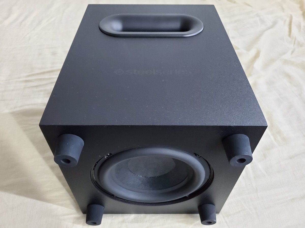 VReviewTweets's tweet image. This absolute unit from @SteelSeries has arrived in our offices for review.