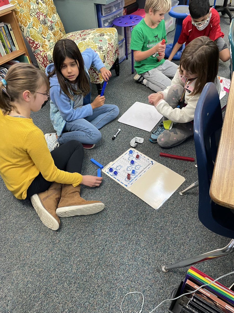 HWES_MrsEpps's tweet photo. Playing Bump! like a boss @HuntersWoodsES @FCPSRegion1 #EmojiNation #mathisfun #POGCommunicator https://t.co/DtJ3rhNoe5