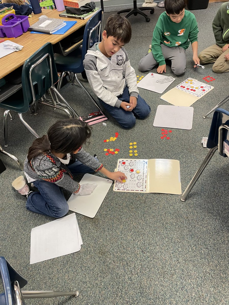 HWES_MrsEpps's tweet photo. Playing Bump! like a boss @HuntersWoodsES @FCPSRegion1 #EmojiNation #mathisfun #POGCommunicator https://t.co/DtJ3rhNoe5