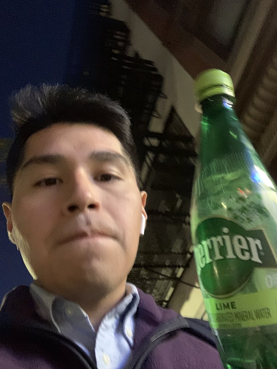 JonnySweaters's tweet photo. Always supporting https://t.co/wOXfVnloUi