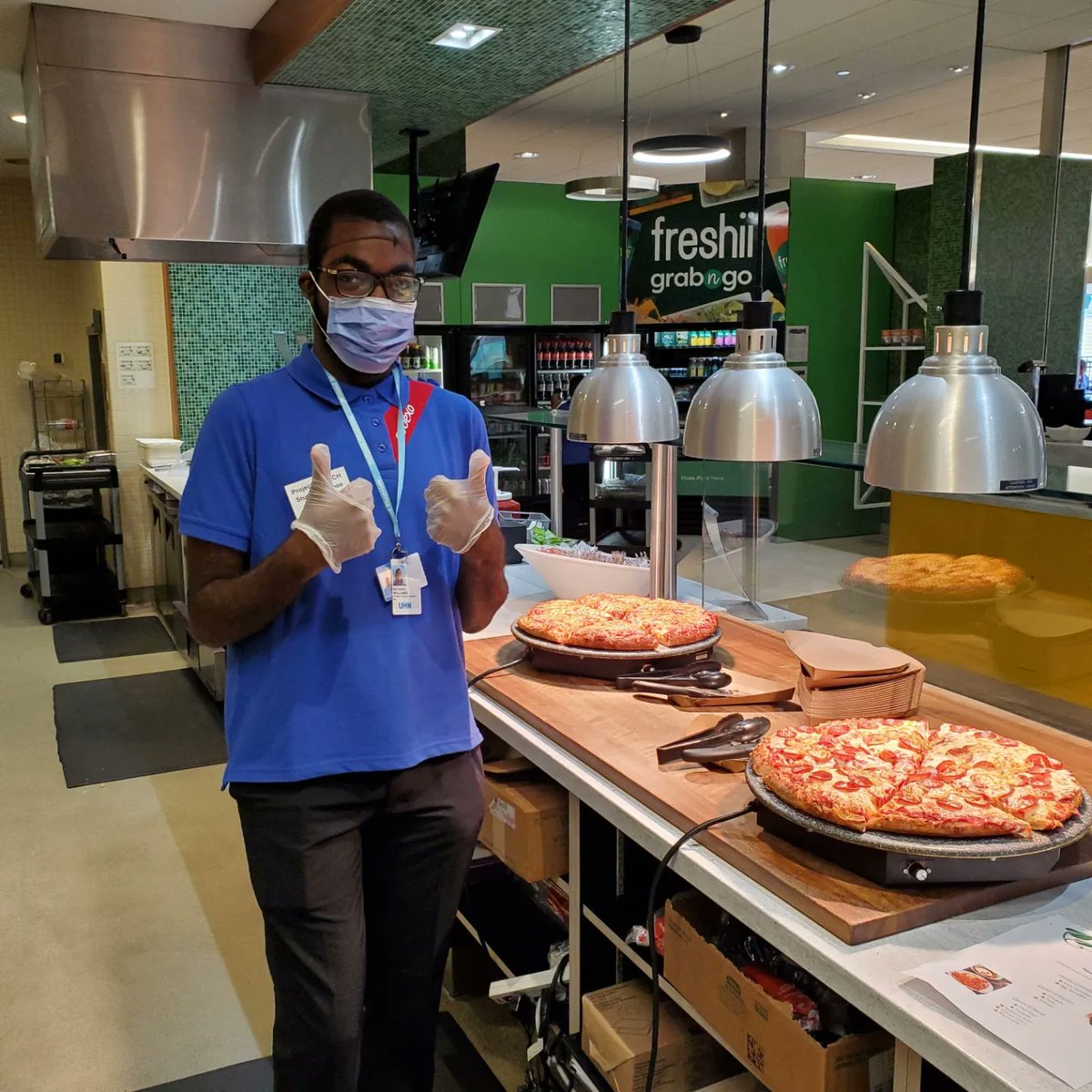 ProjectsearchTo's tweet photo. We hope we're not making you too hungry!
Prepping pizza for lunch at Holland Bloorview.
#ProjectSEARCHTO #DiversityAndInclusion #InclusionMatters https://t.co/EAyapt4lhD