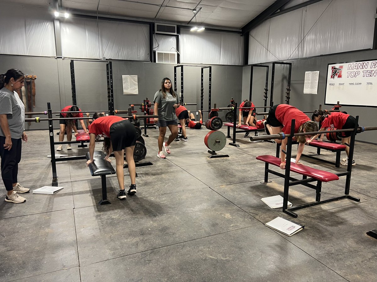 mann_girls's tweet photo. Bigger, Faster, Stronger…DO WORK!
#OTOF
#OutGrind
#OutHustle
#OutWork
#Everyone https://t.co/g51WLlg4VD